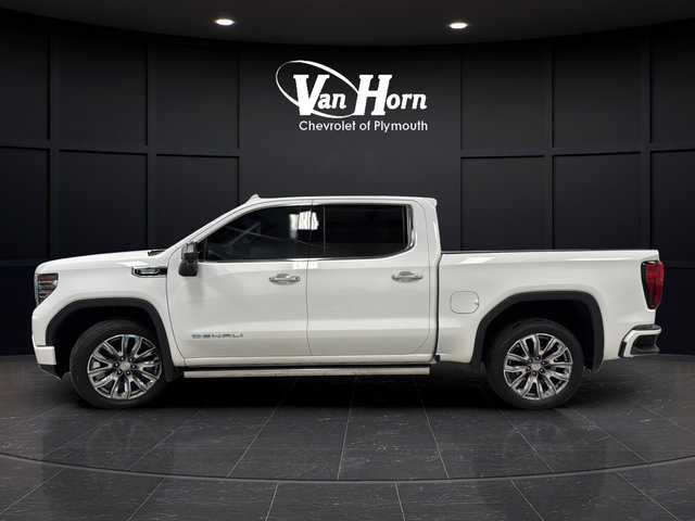 Used 2024 GMC Sierra 1500 Denali w/ Denali Reserve Package AWD/4WD image 4