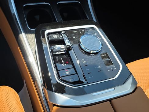 New 2026 BMW 740i xDrive AWD/4WD image 17
