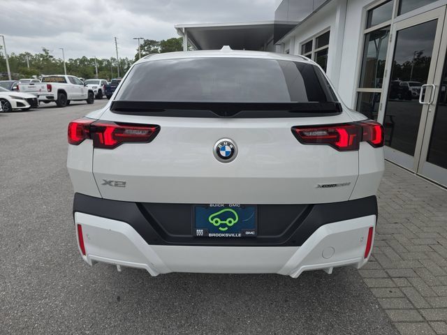 Used 2026 BMW X2 xDrive28i AWD/4WD image 7