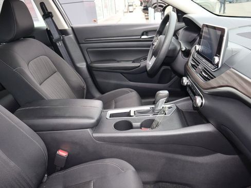 Certified 2025 Nissan Altima 2.5 SV image 26