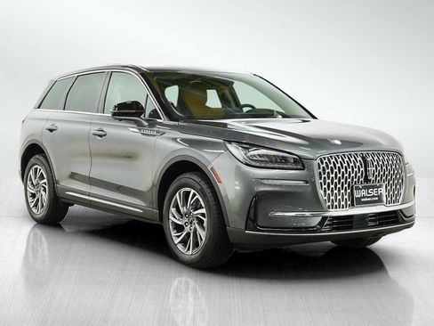Used 2025 Lincoln Corsair AWD w/ Equipment Group 101A image 7