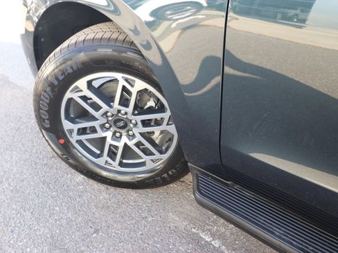 New 2026 Ford Expedition Active image 4