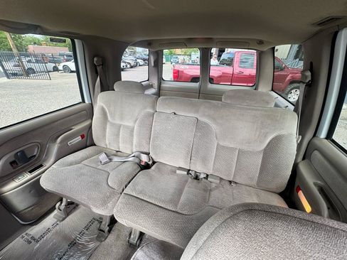 Used 1999 GMC Yukon 4WD 4-Door image 16