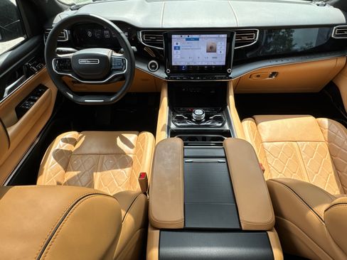Certified 2025 Jeep Grand Wagoneer Series III w/ Quick Order Packagew 28T AWD/4WD image 27