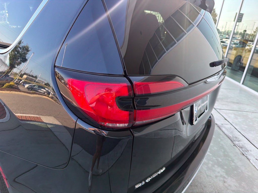 Used 2023 Chrysler Pacifica Touring-L FWD image 15