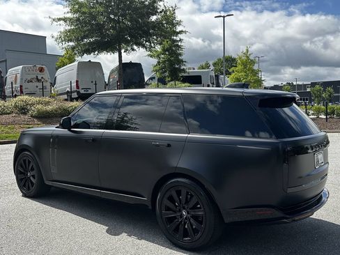 Used 2024 Land Rover Range Rover Long Wheelbase Autobiography AWD/4WD image 6