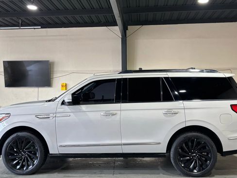 Used 2020 Lincoln Navigator Reserve w/ Equipment Group 208A Reserve image 5