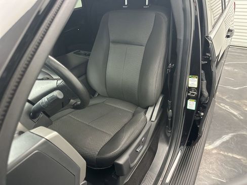 Used 2019 Ford Expedition Max XLT AWD/4WD image 17