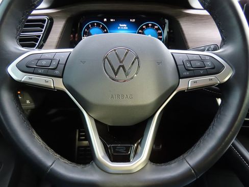 Certified 2024 Volkswagen Atlas SEL Premium R-Line image 34