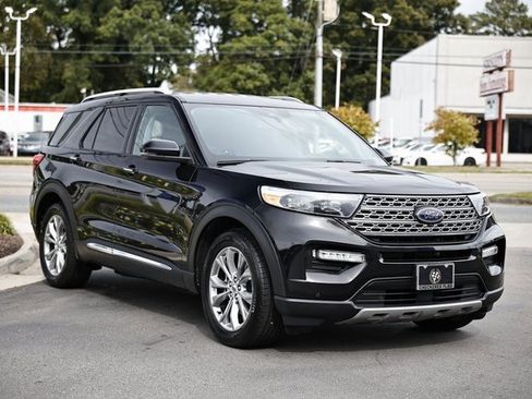 Used 2022 Ford Explorer Limited w/ Equipment Group 301A image 13