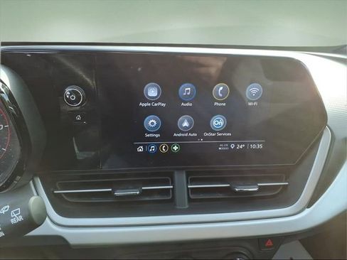 Used 2024 Chevrolet Trax RS w/ Driver Confidence Package image 18