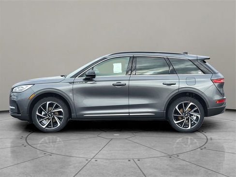 New 2026 Lincoln Corsair Reserve image 9