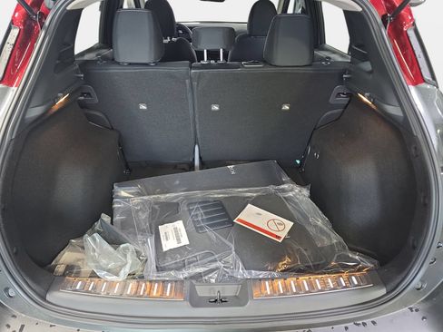 New 2027 Nissan Kicks SV w/ SV Premium Package FWD image 12