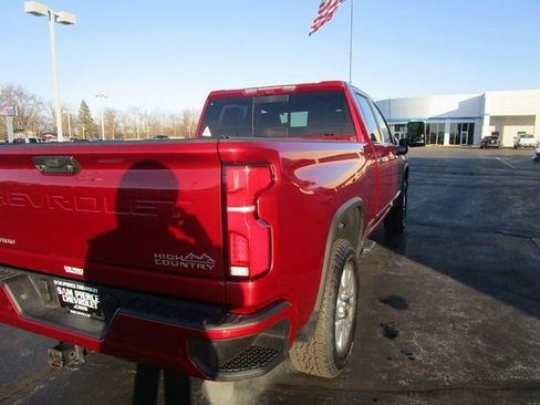 Certified 2025 Chevrolet Silverado 2500 High Country w/ Technology Package AWD/4WD image 7