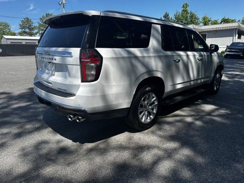 Used 2023 Chevrolet Suburban Premier RWD image 5