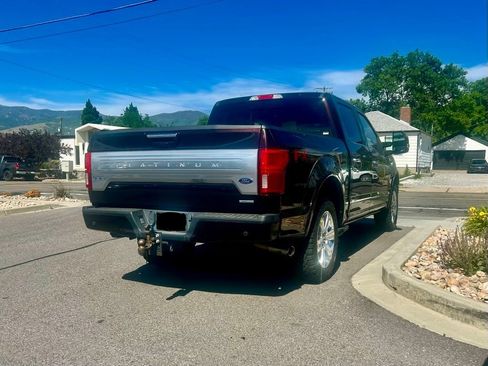 Used 2019 Ford F150 Platinum w/ Equipment Group 701A Luxury AWD/4WD image 5