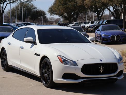 Used 2017 Maserati Quattroporte S image 3