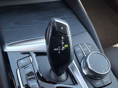 Certified 2023 BMW 530i xDrive w/ Premium Package image 17