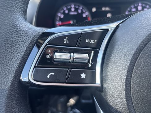 Used 2024 Kia Forte LXS w/ LXS Technology Package image 14