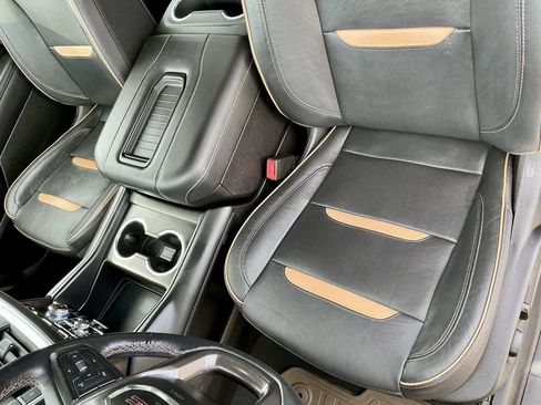 Used 2021 GMC Yukon AT4 w/ Rear Media and Nav Package image 43