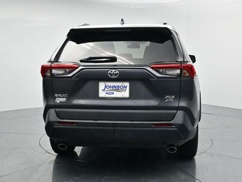 Used 2021 Toyota RAV4 XLE AWD/4WD image 7