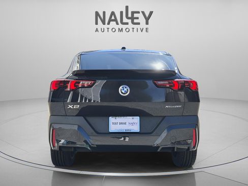 Certified 2025 BMW X2 xDrive28i image 4