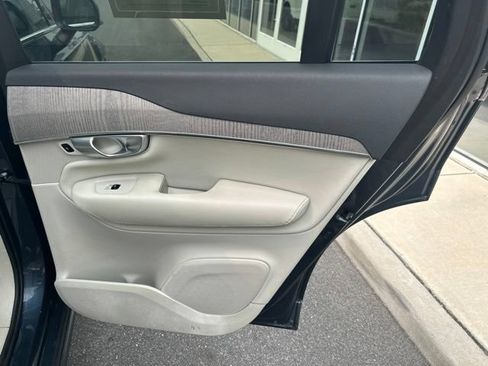 Certified 2024 Volvo XC90 B6 Plus AWD/4WD image 12