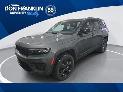 Used 2022 Jeep Grand Cherokee Altitude