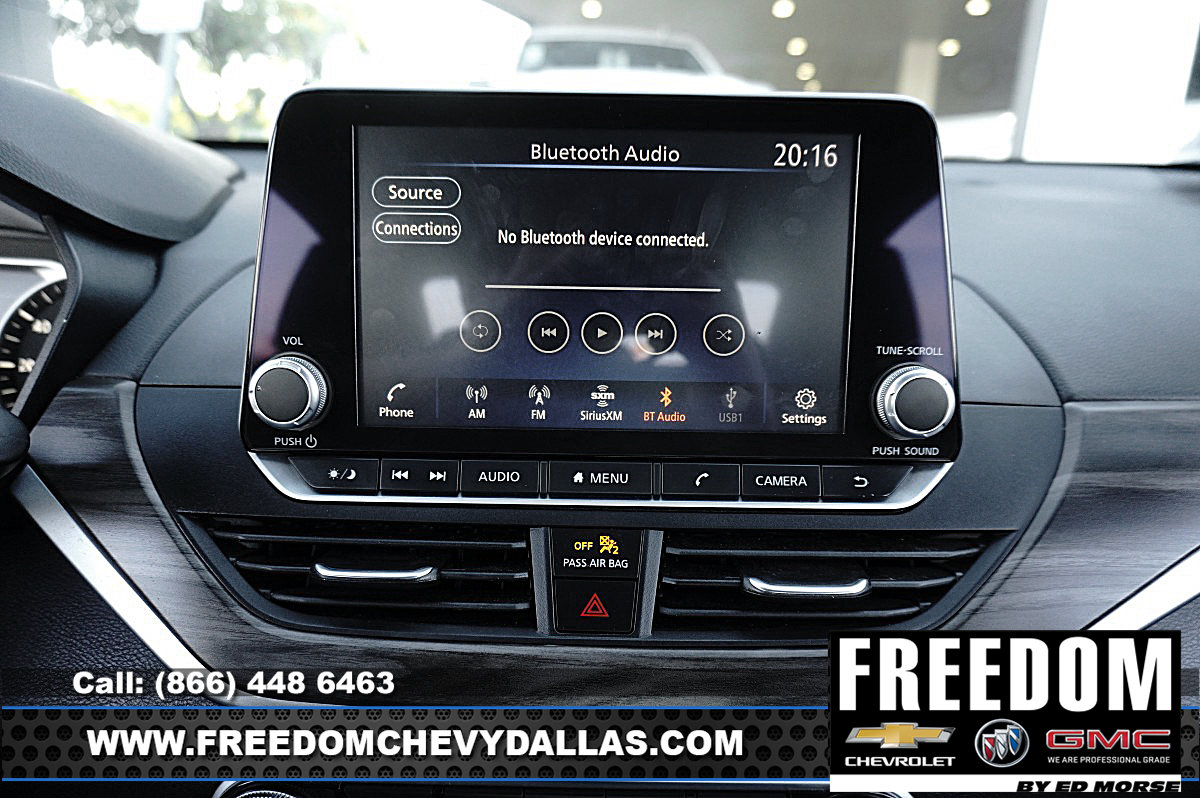 Used 2025 Nissan Altima 2.5 SV FWD image 18
