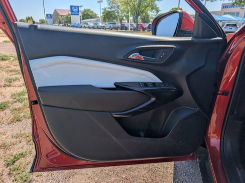 Used 2024 Chevrolet Trax LT w/ Driver Confidence Package image 11