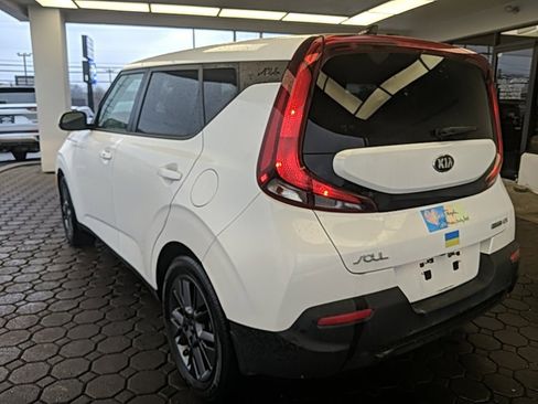 Used 2020 Kia Soul EX image 9