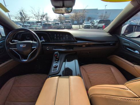 Certified 2023 Cadillac Escalade Sport w/ Touring Package image 19