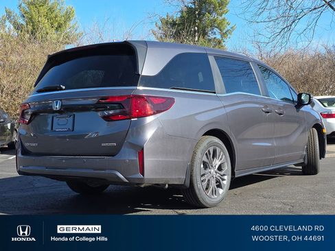 New 2026 Honda Odyssey Touring image 15