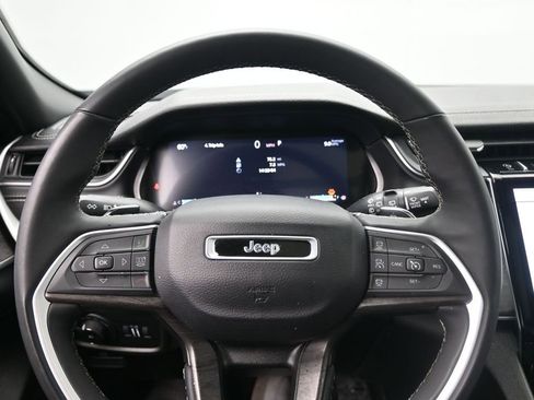 Used 2024 Jeep Grand Cherokee L Limited w/ Luxury Tech Group II image 13