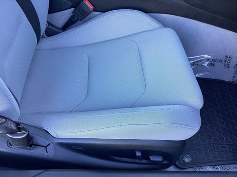 Used 2019 Chevrolet Camaro LT image 18