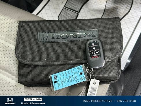 Used 2025 Honda CR-V EX-L image 30