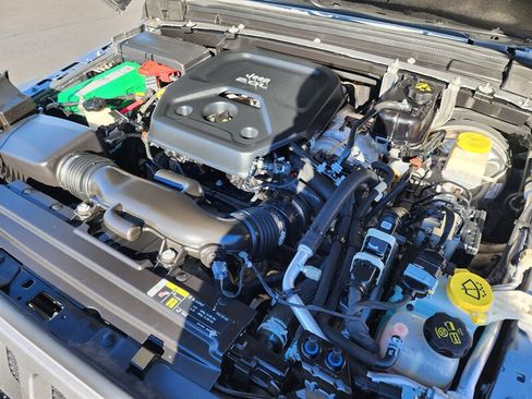 Used 2020 Jeep Wrangler Unlimited Sport image 10