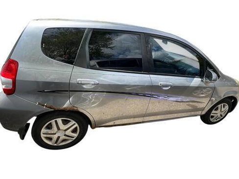 Used 2008 Honda Fit image 7