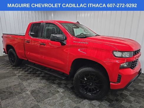 Used 2019 Chevrolet Silverado 1500 Custom w/ Custom Value Package AWD/4WD image 7