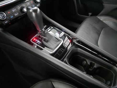 Used 2022 Jeep Compass Limited image 24