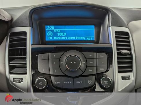 Used 2013 Chevrolet Cruze LS FWD image 15