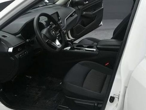 Used 2021 Nissan Altima 2.5 S FWD image 9