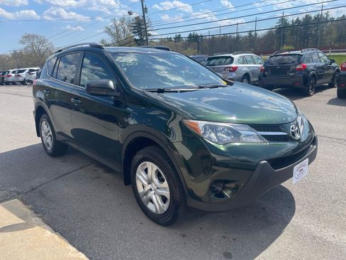 Used 2013 Toyota RAV4 LE AWD/4WD image 3