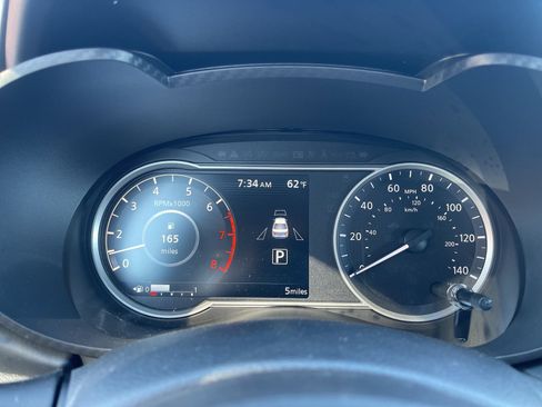 New 2025 Nissan Versa SR image 29