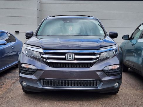 Used 2017 Honda Pilot Touring image 18