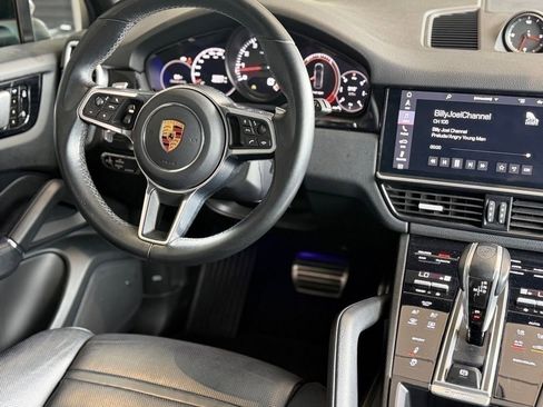 Certified 2020 Porsche Cayenne S AWD/4WD image 33