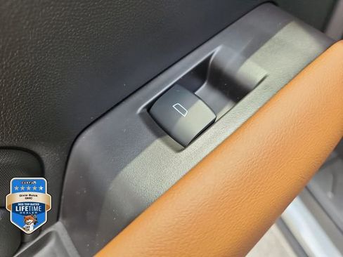 New 2026 GMC Canyon AT4 AWD/4WD image 10