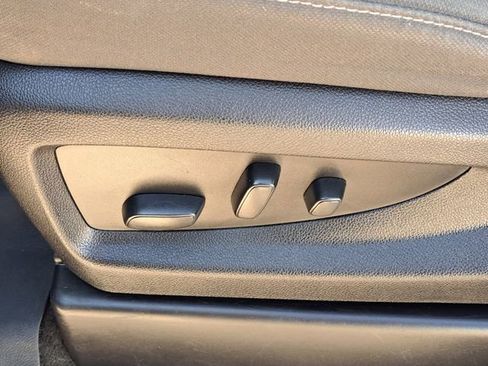 Used 2018 Chevrolet Silverado 1500 LT w/ All Star Edition image 6