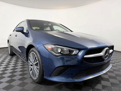 Used 2021 Mercedes-Benz CLA 250 4MATIC w/ Premium Package image 5