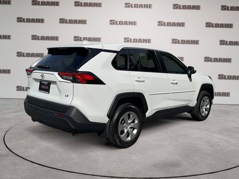 Used 2023 Toyota RAV4 LE FWD image 5